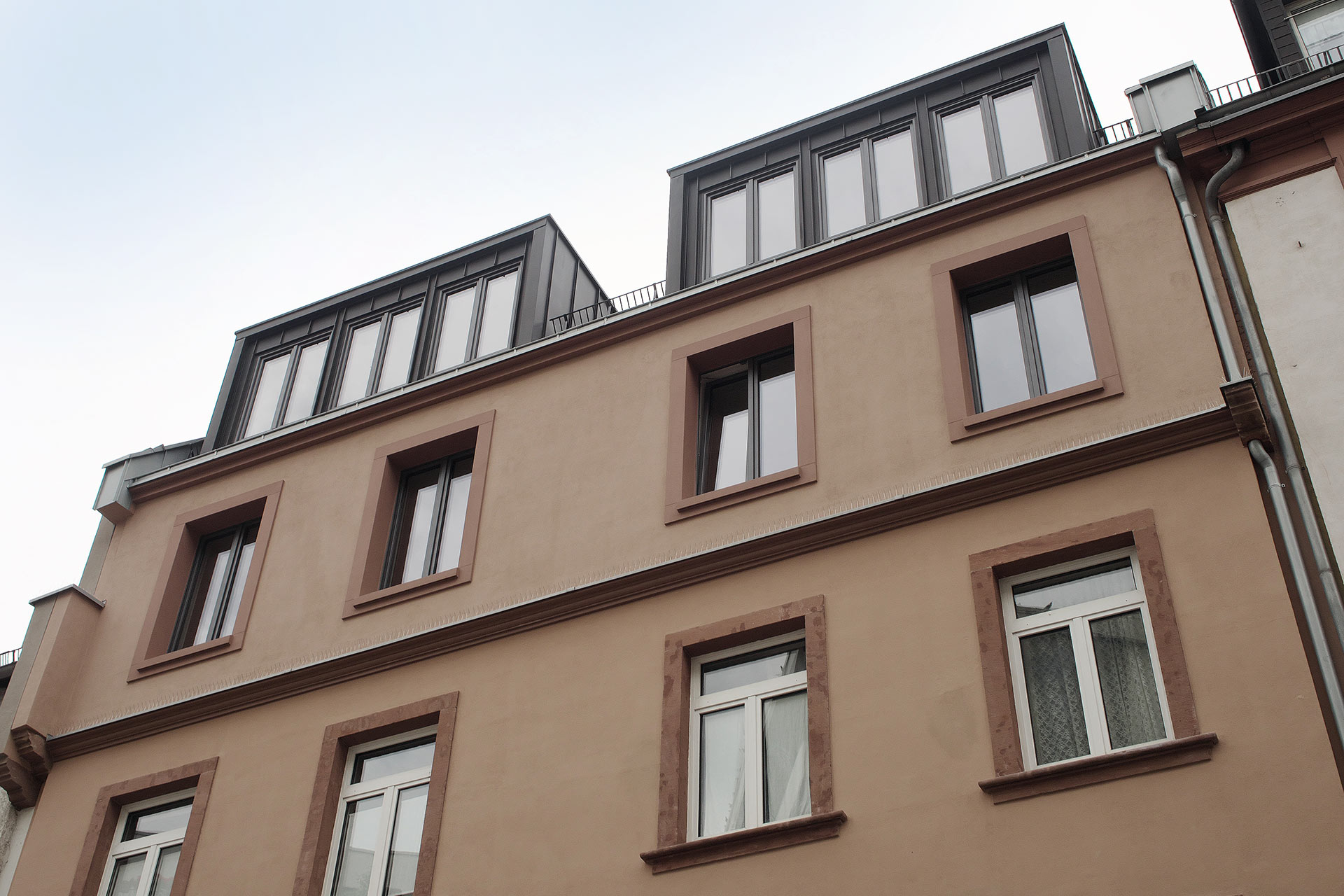 Energetische Sanierung und Aufstockung - Denkmalschutz